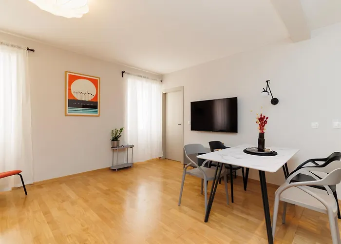 Old Town Units - Mala&vela By Belmont Realty Apartman *